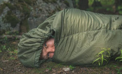 British jungle sleeping bag, surplus. The hood can be tightened.