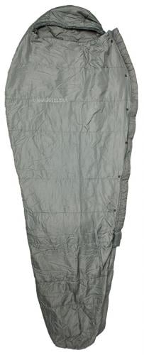 US MSS / IMSS Intermediate Sleeping Bag, surplus. Some of the bags are gray, or "Foliage green". The only difference is the colour.