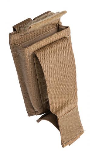 US M16/M4 Speed Reload Pouch, Coyote Brown, surplus. The flap falls forward out of the way.