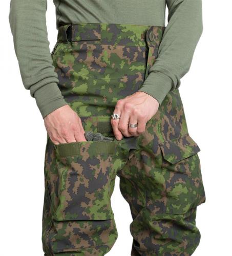 Särmä TST L6 Hardshell pants. Cargo pockets in the front.