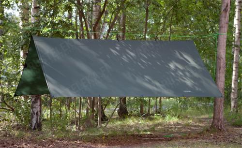 DD Hammocks SuperLight Tarp. Original 3 x 2,9 m size pictured.