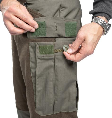 Särmä TST Woolshell Pants. Pleated cargo pockets with hook-and-loop and button flap.