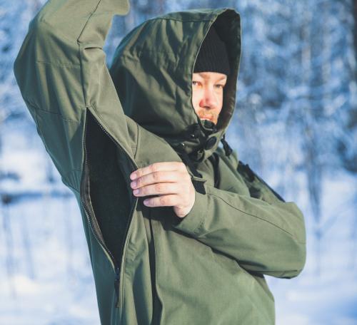 Särmä Windproof Anorak. Two-way zippers can be used to regulate ventilation.