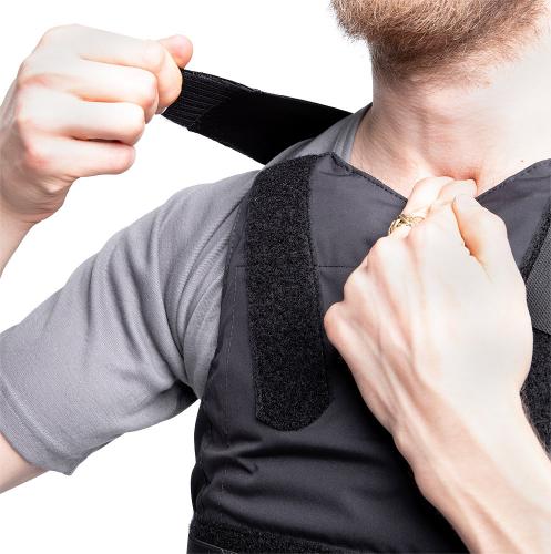 CPE Pro Diamond Vest, NIJ IIIA. A suitable height is found at the recess below the throat.