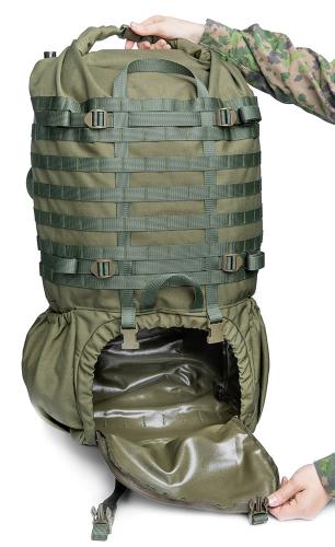 Särmä TST RP80 recon pack. Lower compartment access zipper opened up.