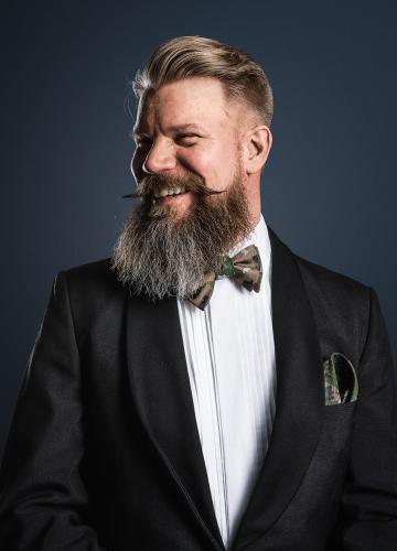 Jämä Bow Tie & Handkerchief set.