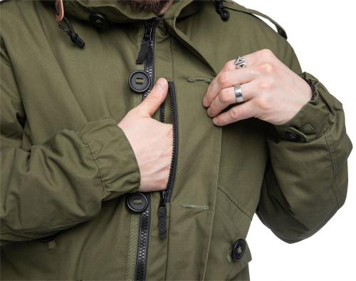 Särmä Windproof Fishtail Parka. Hidden pocket under the storm flap accessible with a closed parka.