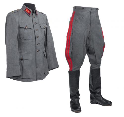 Finnish artillery officer M36 uniform with breeches.