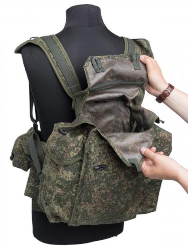 Russian RD-54 combat webbing, surplus. The closure system prevents anything from falling out of the pack.