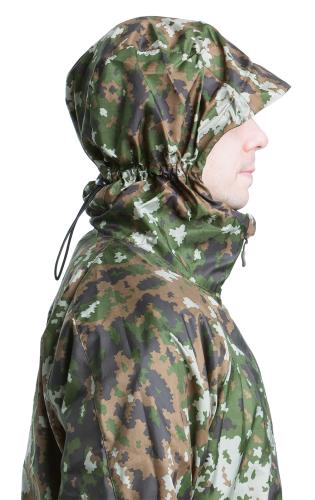 Särmä TST L3 Wind Anorak. Two-way adjustable hood with a lid.