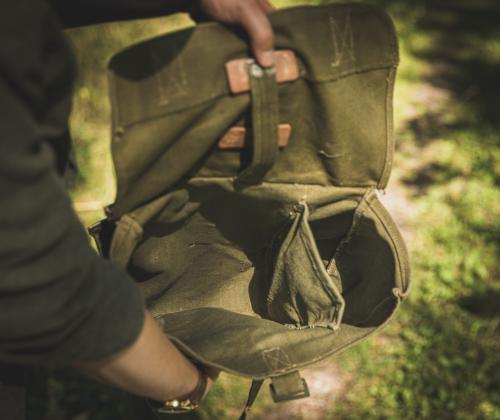 Romanian Breadbag, Green, Surplus. A peek inside. The space is divided with a simple wall.