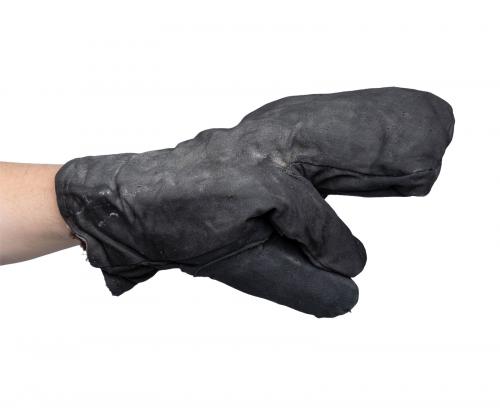 Soviet fur-flannel mittens, surplus. Yes, you can do something with these? Note the dirt and the smell.