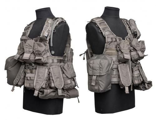 Swedish SVS 12 Combat Vest With Pouches, Green, surplus. 