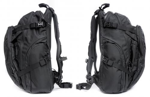 CamelBak Urban Assault Pack XL, Black, with 0.75 l Water Bottle, Surplus. 