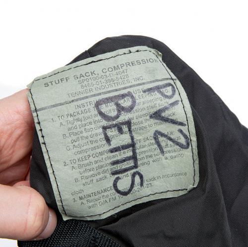 US IMSS Modular Sleeping Bag System, black/green, w. UCP Gore-Tex cover, surplus.