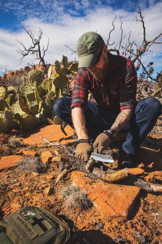 Terävä Skrama 200, Carbon Steel. Some knife action under the Arizona sun.