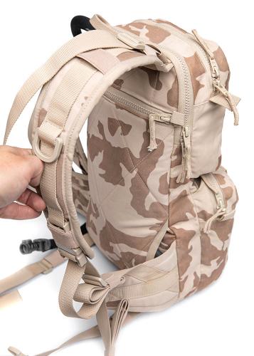 Czech Daypack with Hydration Bladder, Desert Vz95, Surplus. You can attach stuff also on the adjustable shoulder straps.