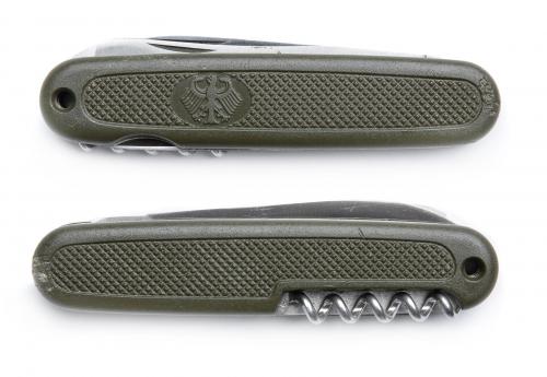 BW Pocket Knife with Cork Screw, Surplus .