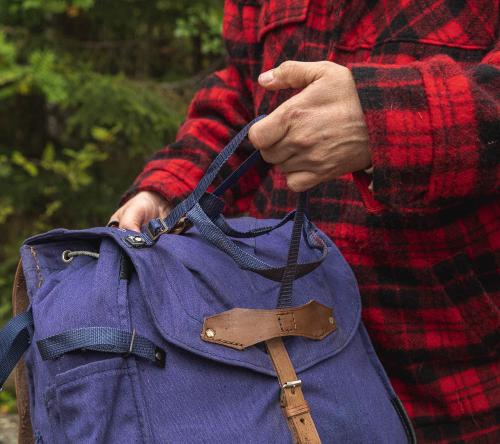 Romanian retro pack, blue, surplus. Webbing for a helmet.