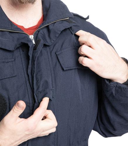 Dutch Field Jacket w. Membrane, Blue, Surplus. Attachement points for the push-to-talk button of the radio.