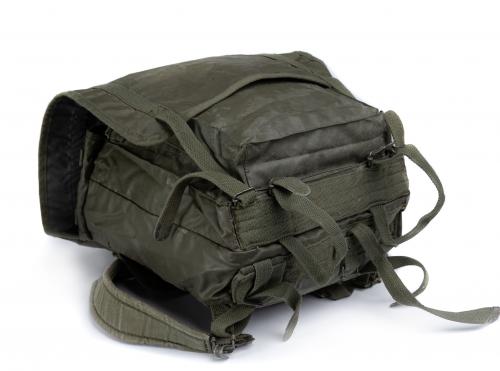 French F1 Combat Pack, Surplus.