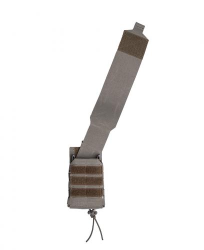 Särmä TST Rifle Magazine Pouch. The flap is held in place with Velcro, so you can adjust the height and angle freely. This way you can use magazines of different shapes and sizes.