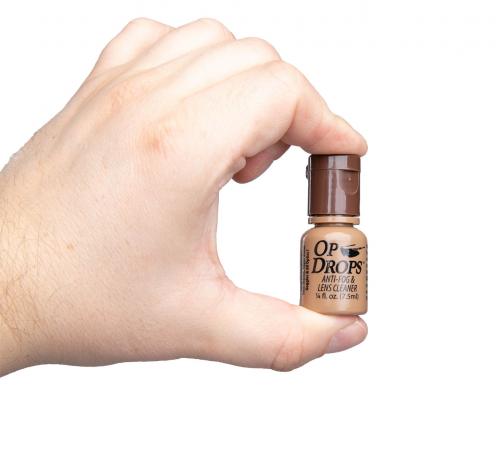 Gear Aid Op Drops Anti-Fog and Lens Cleaning System. The bottle size 7,5 ml (0.25 fl oz or 106 drops)