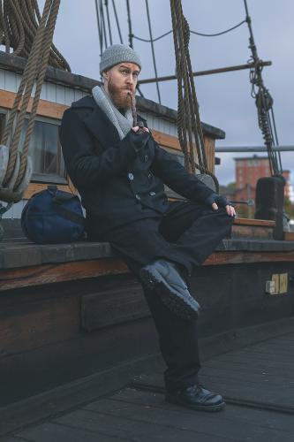 Särmä Pea Coat. 