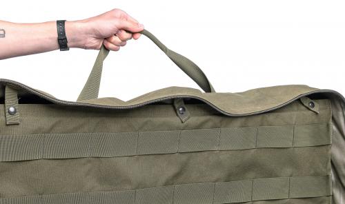 Blackhawk Body Armor Bag, Green, Surplus. The divider can be secured with three snap-fasteners.
