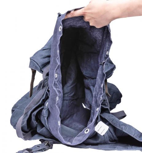 Italian Air Force Rucksack, Blue, Surplus. The undivided main space encourages you to learn valuable life skills of organizing stuff!