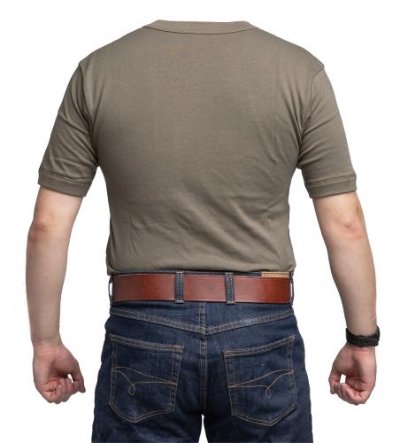 BW T-shirt.