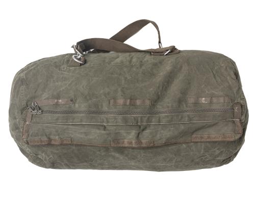 BW Duffel Bag with Zipper, Surplus. Long zipper with a cover flap.