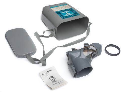 Finnish "Model T" Gas Mask with Plastic Carrying Box, Surplus.
