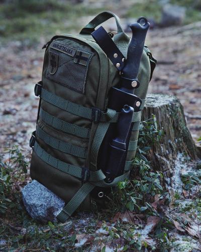 Terävä Double Sheath for Skrama.