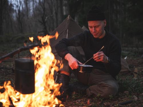 British 2-person WW2 Model Bivouac Tent, Surplus. Perfect for traditional outdoors enthusiast.