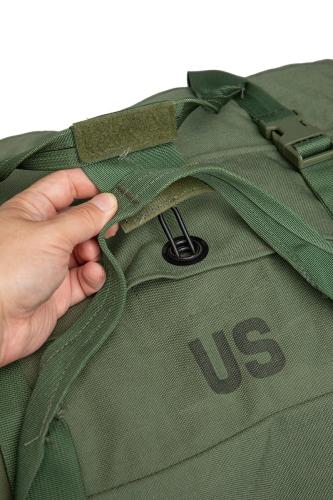 US New-Issue Duffle Bag, Surplus. You can also put a padlock on the bag (lock not included).