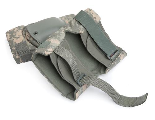 US ACU Knee & Elbow Pad Set, UCP, Surplus. Knee pads have a two-stage attachment.