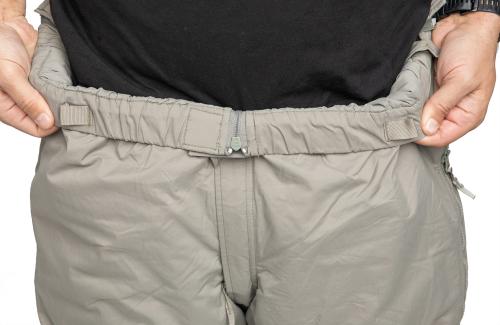 US ECWCS Gen III Level 7 Thermal Pants, Surplus, Urban Gray. Attachment loops for suspenders in the front and back.