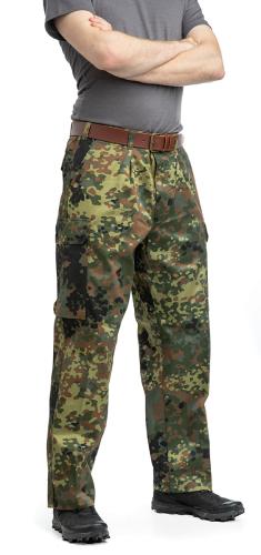 BW Cargo Pants, Flecktarn, New. Mode size: 182cm/80cm, wearing size 04 pants.