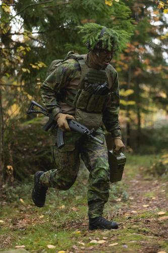 Särmä TST PC18 Plate Carrier w. PALS Cummerbund.