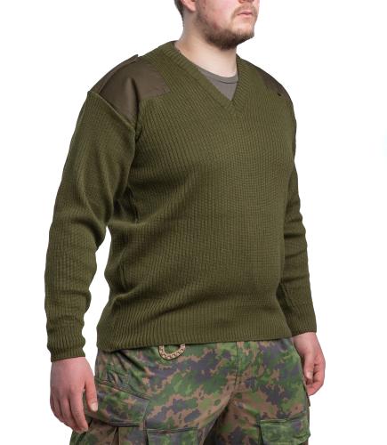 Italian V-neck Pullover, Green, Surplus. Model height 190cm, chest 118cm. Shirt size is XL.