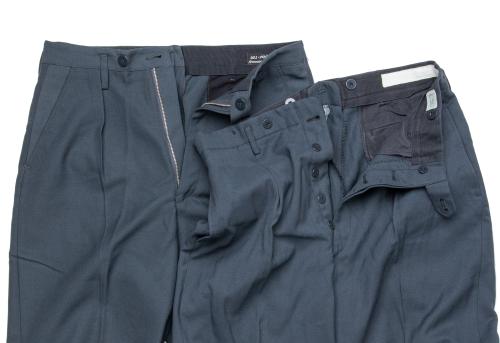 Swedish M60 Service Pants, Surplus. A zipper or buttons.
