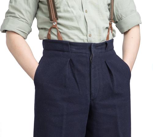 Swedish Wool Pants, Navy Blue, Surplus. Roomy pockets and darts on the front. Yes, these pants are made for proper use, not just dandying around.