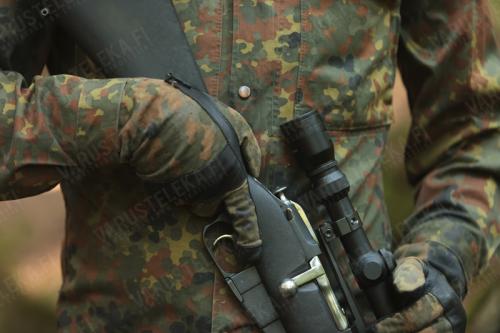 German Army Flecktarn Camo Mittens Winter Surplus Fleece Lined Gloves Military