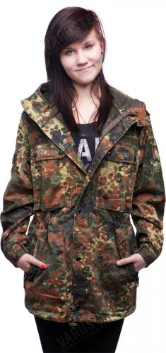 BW parka, Flecktarn, Surplus. Can also be worn by women - however the sizes are of course men's sizes!