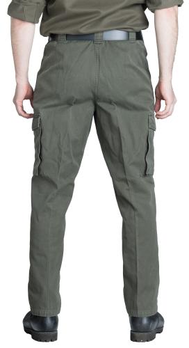 Austrian Anzug 75 Cargo Pants, Surplus. Model height 182 cm, chest circumference 95 cm, waist circumference 88 cm. Wearing size 96-100 III-IV.