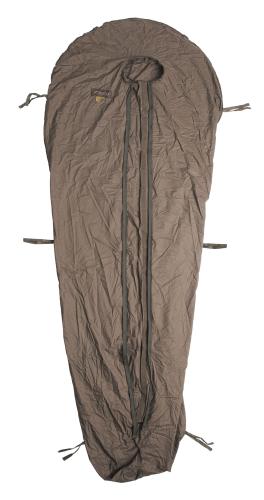 Carinthia Finnish M05 Sleeping Bag, M05 Woodland Camo. The sleeping bag comes with a detachable cotton-polyester liner.