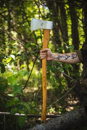 Dutch Big Axe, Surplus. Sanding the paint away reveals a true piece of art!