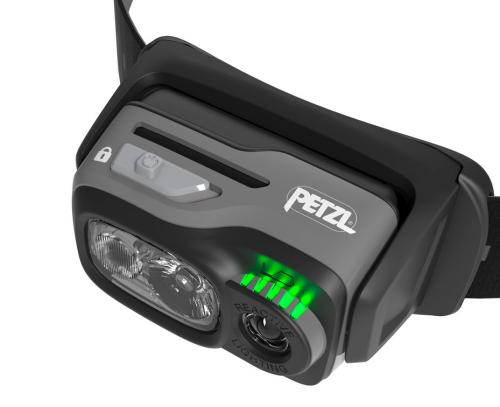 Petzl Swift RL PRO headlamp. The five-level gauge allows precise monitoring of the battery charge level.