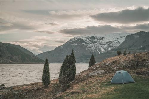 Robens Boulder 2 Dome Tent.
